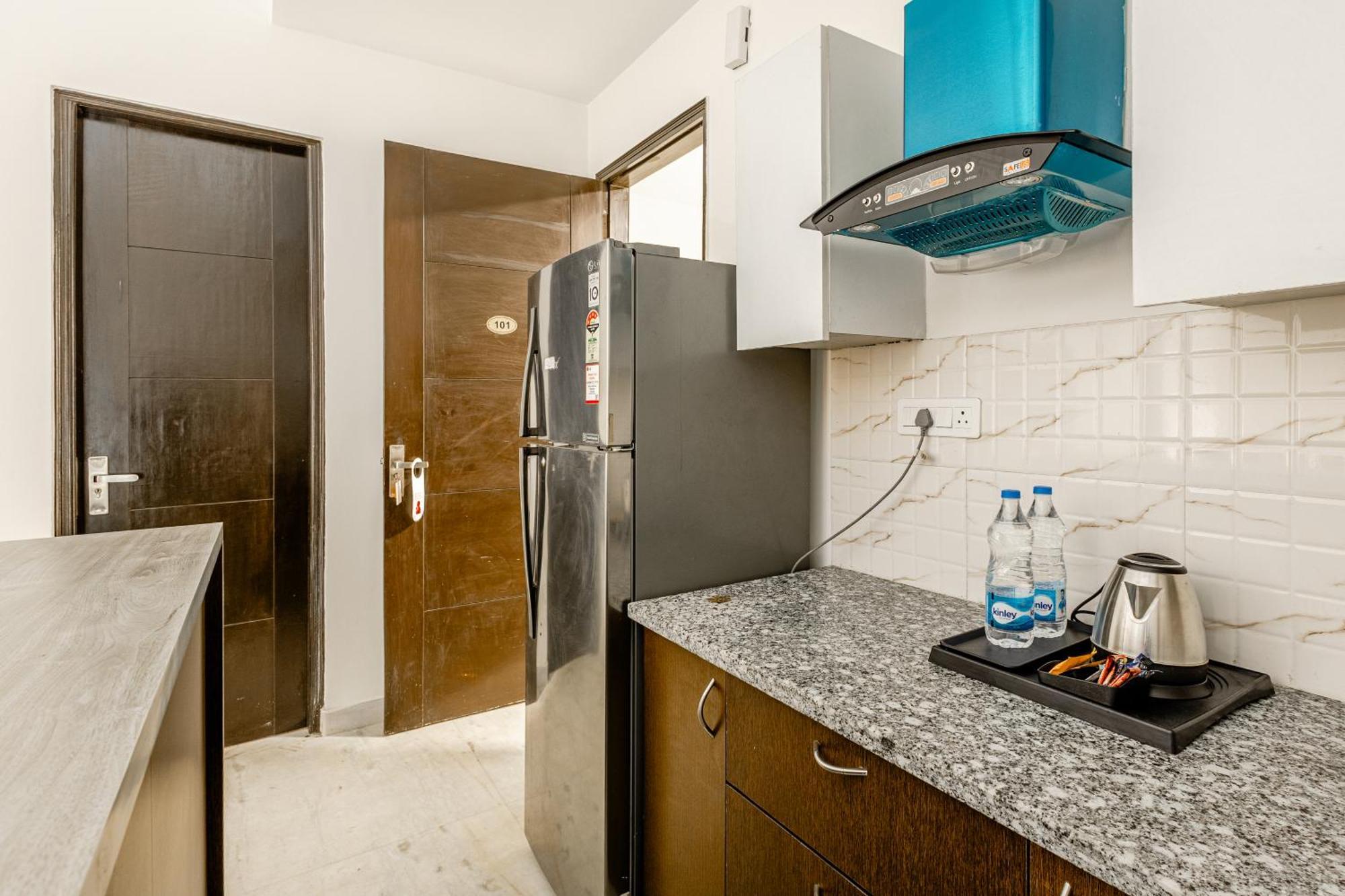 Lime Tree Service Apartment Golf Course Road, Гургаон Экстерьер фото