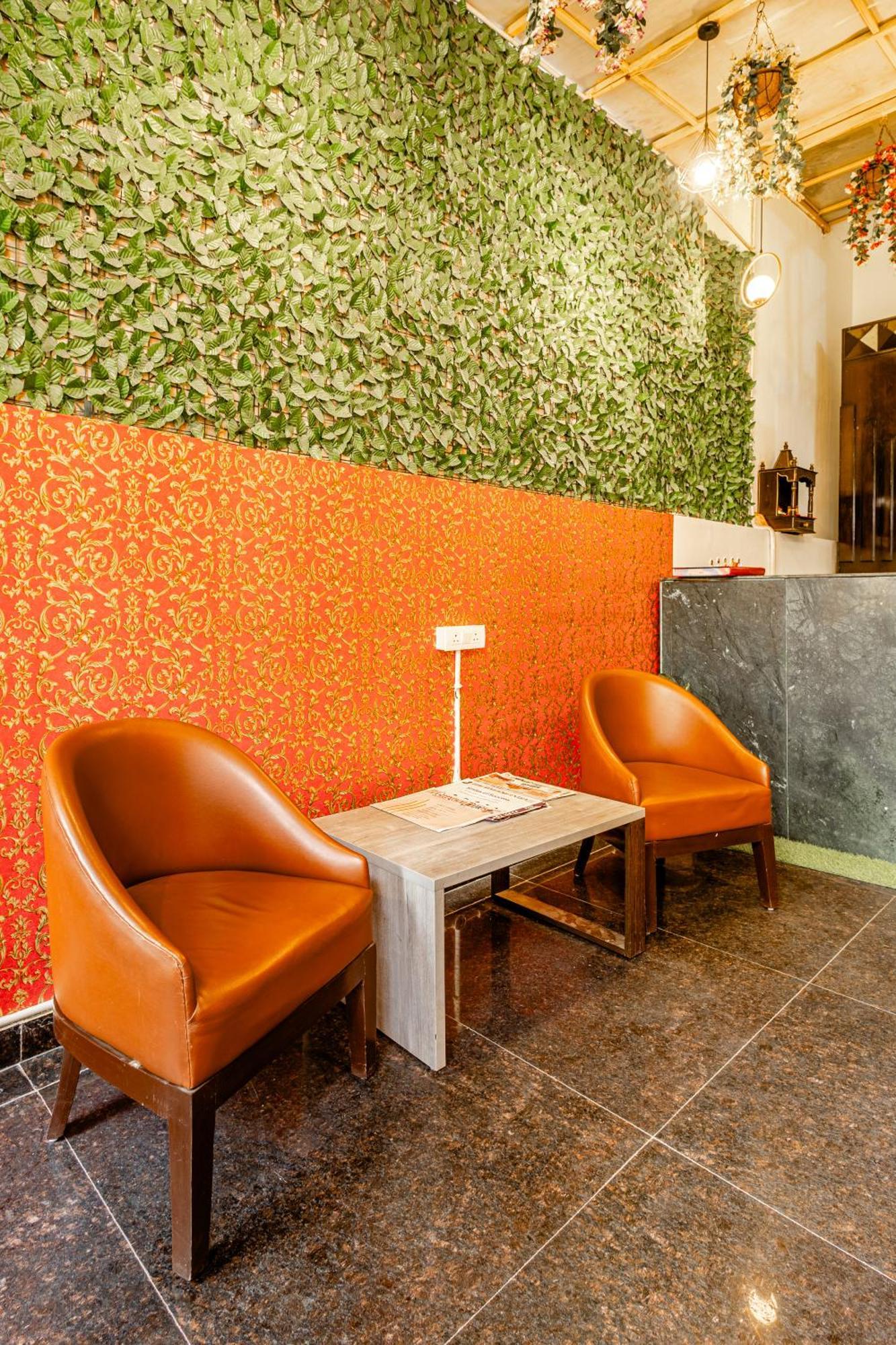 Lime Tree Service Apartment Golf Course Road, Гургаон Экстерьер фото