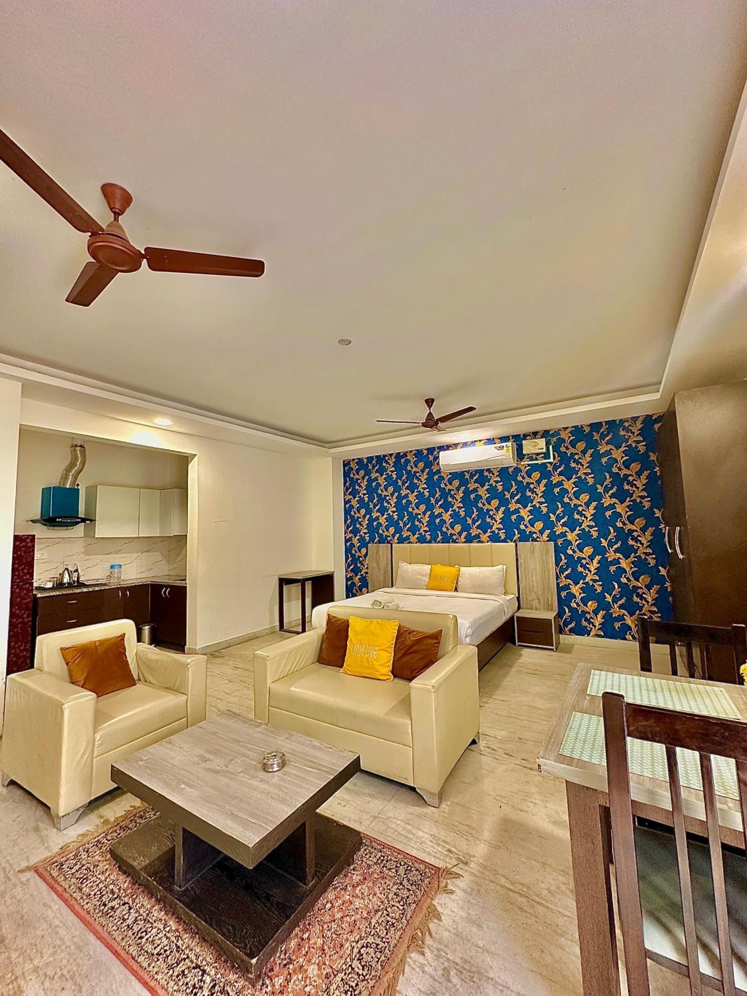 Lime Tree Service Apartment Golf Course Road, Гургаон Экстерьер фото